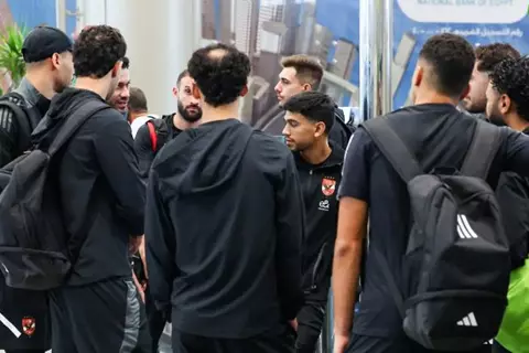 بتواجد المصابين.. توروب يصطحب كل لاعبي الأهلي لخوض السوبر المصري (صور)